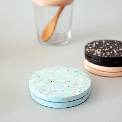 2 Untersetzer, Hellblau