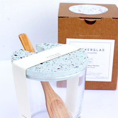 Zuckerglas mit Löffel Blau