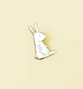 Pin "White Rabbit" Emaille