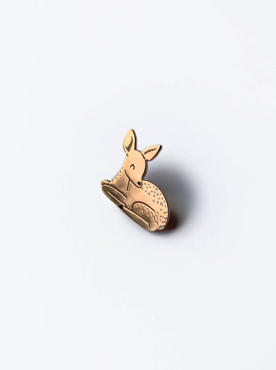 Pin "Reh" Emaille