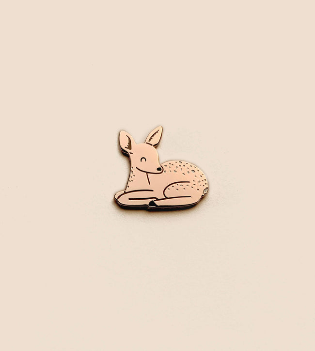 Pin "Reh" Emaille