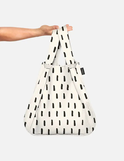 Schwarze Notabag Original mit weißem Pinselmuster, weitere Ansicht