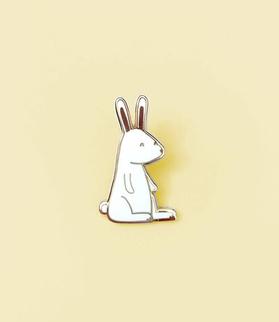 Pin "White Rabbit" Emaille