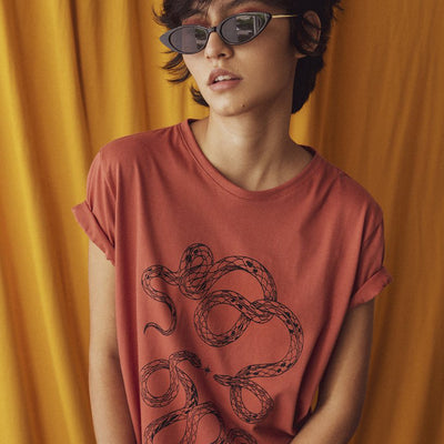 T-Shirt "Snakes" Brick Red